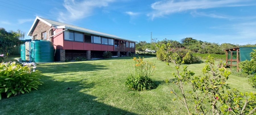 2 Bedroom Property for Sale in Sunrise On Sea Eastern Cape